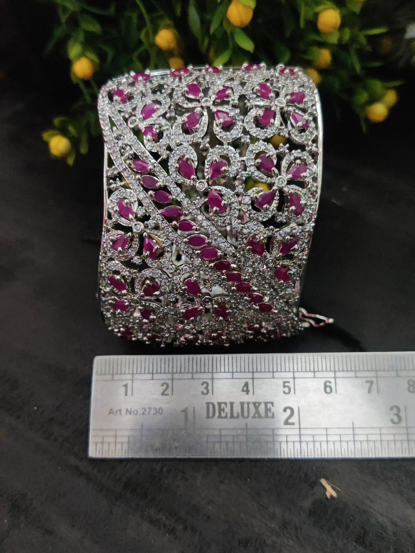 सोनामोन क्यूबिक ज़िरकोन स्टडेड ब्राइडल कड़ा ब्रेसलेट