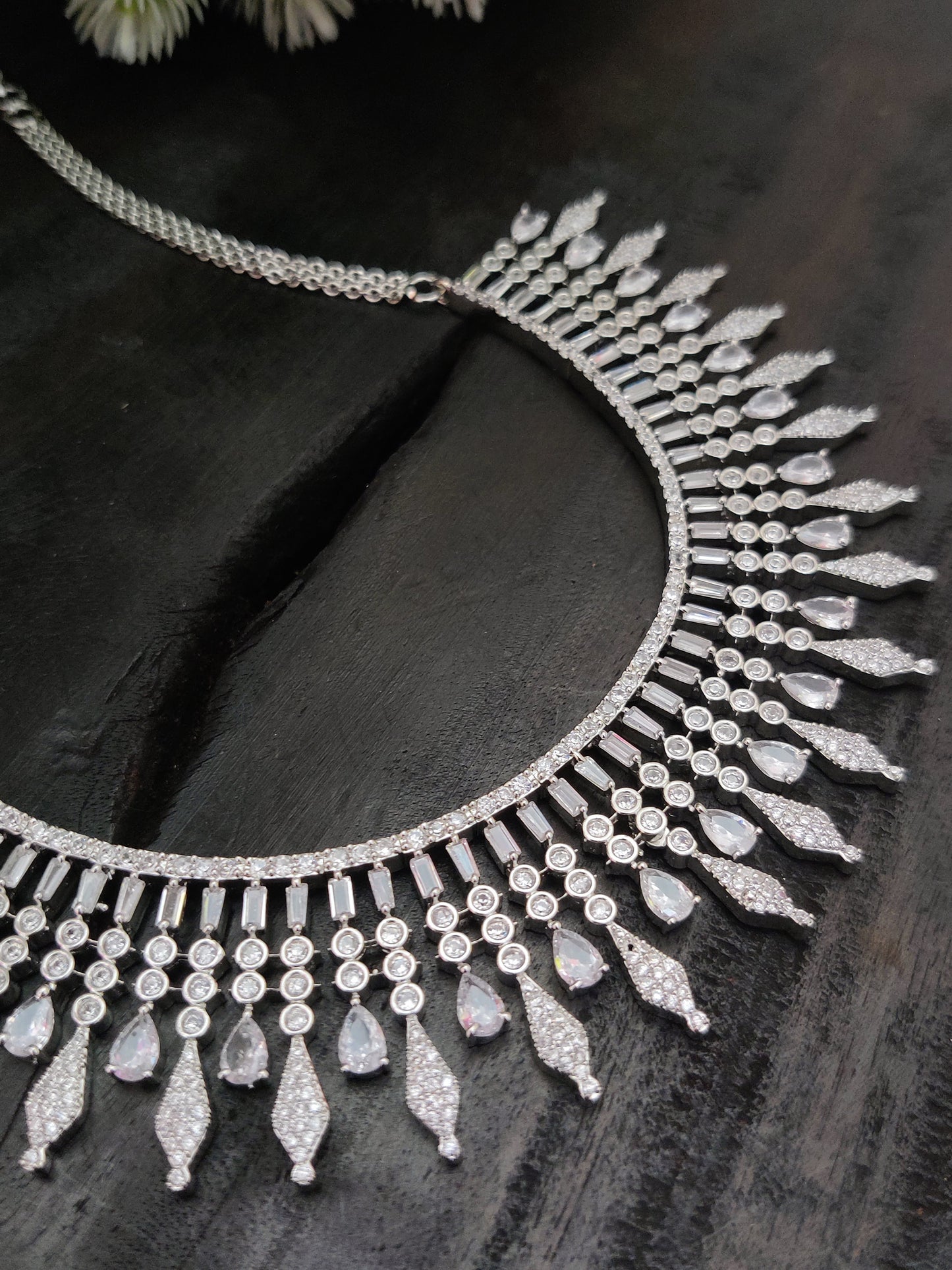 Sonamone Real Cubic Zircon Antique Design Necklace Set